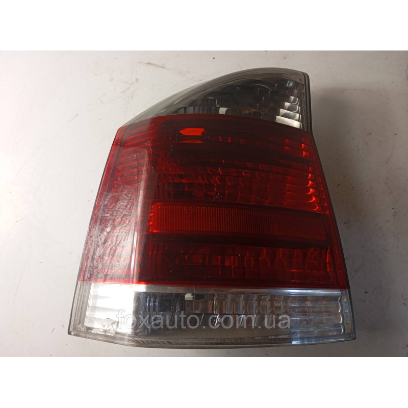 Стоп (ліхтар) лівий оригінал Opel Vectra  13157646 (дефект)
