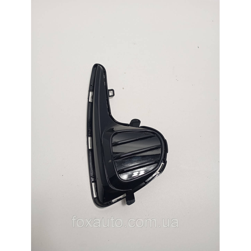 Решетка бампера TOYOTA YARIS III 81481-0D350 Оригинал