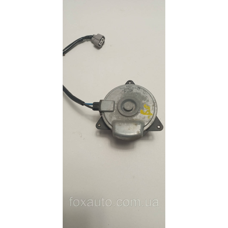 Мотор радиатора TOYOTA RAV4 “14 / LEXUS Denso оригинал 268000-7161 Мотор радиатора TOYOTA RAV4 “14 / LEXUS Denso оригинал 268000-7161