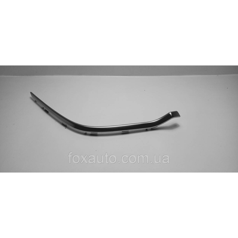 Накладка хром бампера передний правая Toyota Auris II 53123-0d060 оригинал