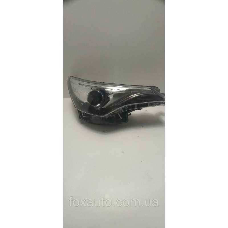 Фара правая Toyota Avensis 2018 оригинал Европа 81130-05390 дефект Фара правая Toyota Avensis 2018 оригинал Европа 81130-05390 дефект