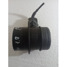 Расходомер воздуха Audi Skoda Volkswagen 074906461B