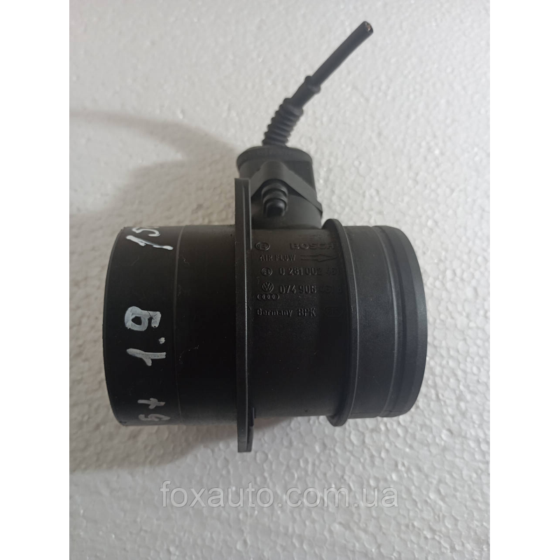 Расходомер воздуха Audi Skoda Volkswagen 074906461B
