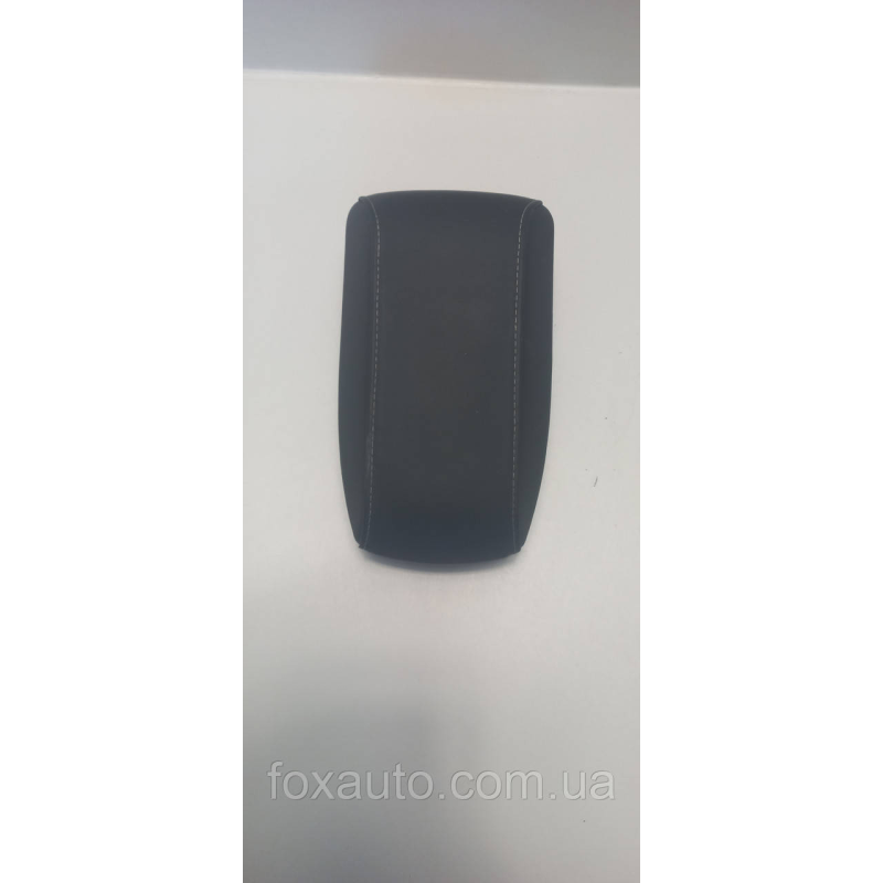 Подлокотник оригинал кожа Toyota auris II 58812-02130 Подлокотник оригинал кожа Toyota auris II 58812-02130