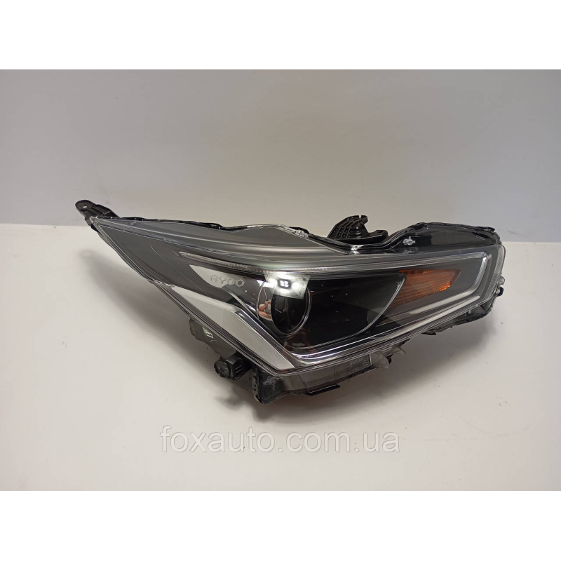 Фара правая оригинал Европа Toyota Aygo 2018/2022 81110-0H010 Фара правая оригинал Европа Toyota Aygo 2018/2022 81110-0H010
