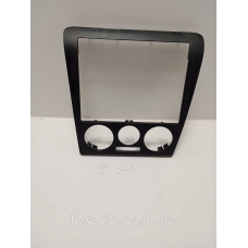 Декоративна Накладка Skoda Octavia Европа Оригинал 1U1863399