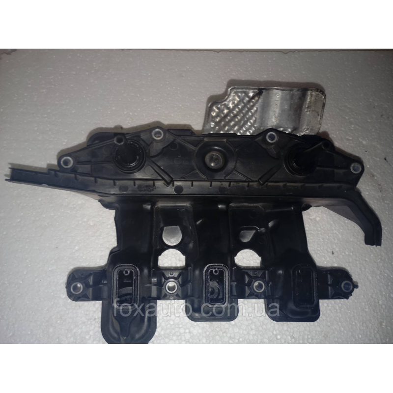 Крышка коллектора Fiat Talento 118301003R Крышка коллектора Fiat Talento 118301003R