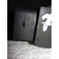 Катушка зажигания Skoda Octavia Volkswagen Passat Golf 06B905115R