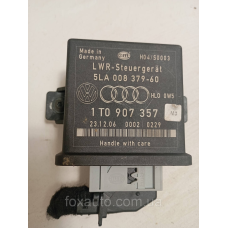 Блок управления корректора фар VAG  Европа Оригинал 1T0907357