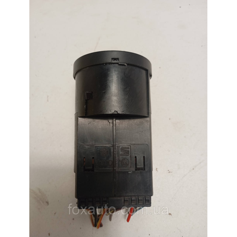 Блок управления светом VAG 3B0941591C Блок управления светом VAG 3B0941591C