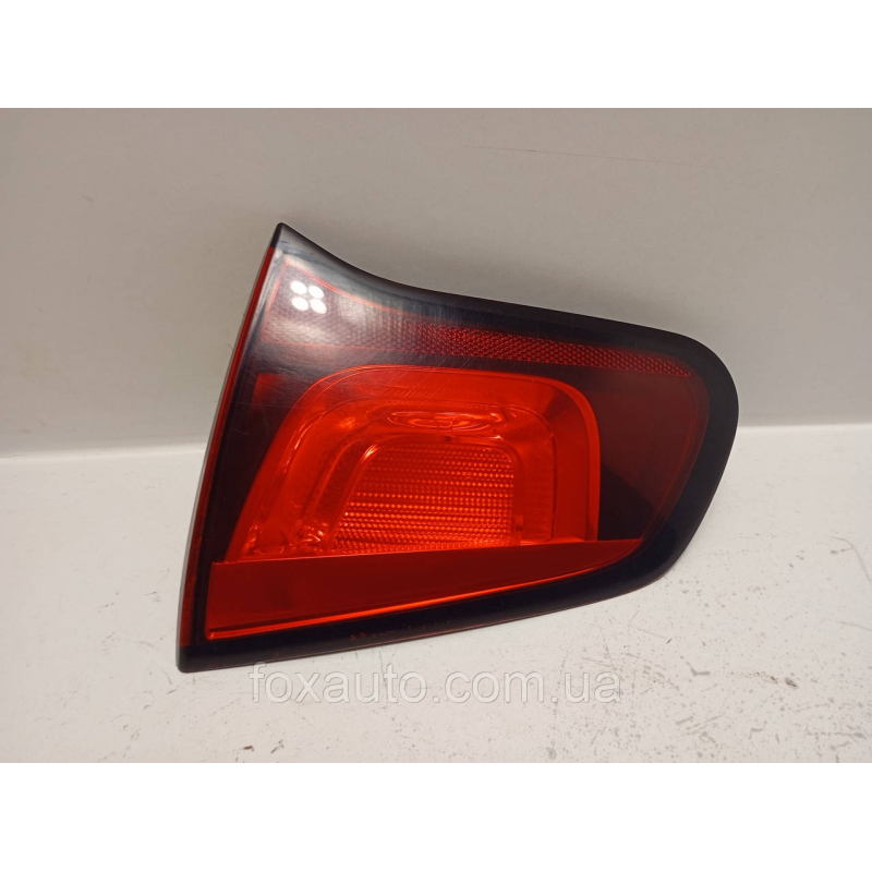 Ліхтар правий внутрішній Citroen 9685225480