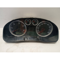 Приборная Панель оригінал Volkswagen Passat 110080136/004