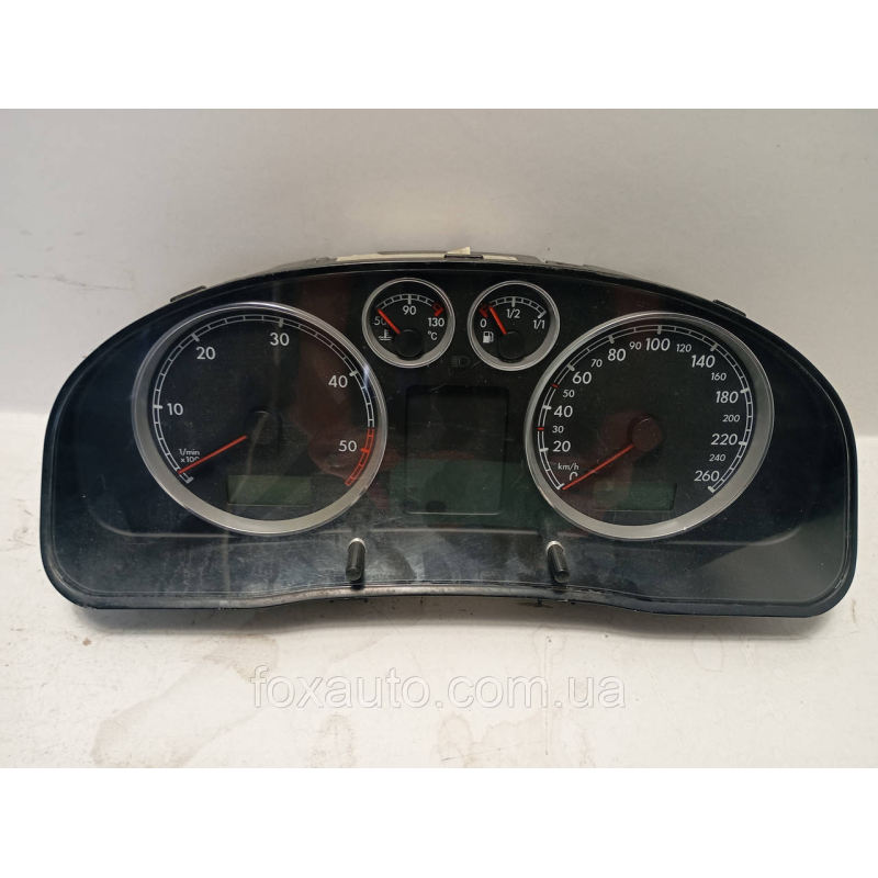 Приборная Панель оригінал Volkswagen Passat 110080136/004