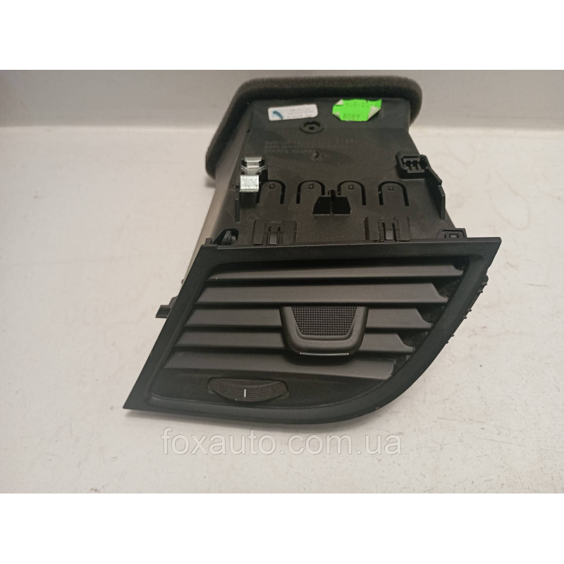 Дифлектор обдува салона Opel Zafira C оригінал Y110483110C Дифлектор обдува салона Opel Zafira C оригінал Y110483110C