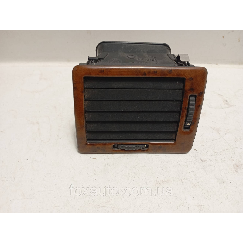 Дефлектор обдува салона оригінал VAG 6Y0819701 Дефлектор обдува салона оригінал VAG 6Y0819701