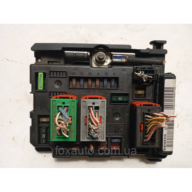 Блок предохранителей Citroen C5 оригинал S110500002E Блок предохранителей Citroen C5 оригинал S110500002E