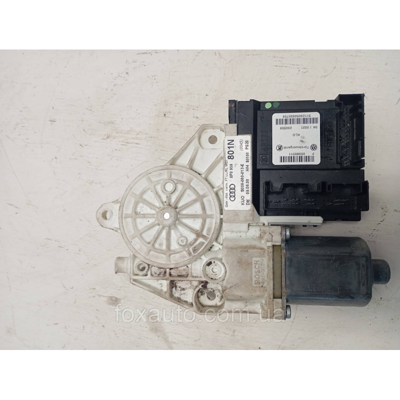 Моторчик скла заднього лівого переднього оригінал Audi A3 8P0959801N