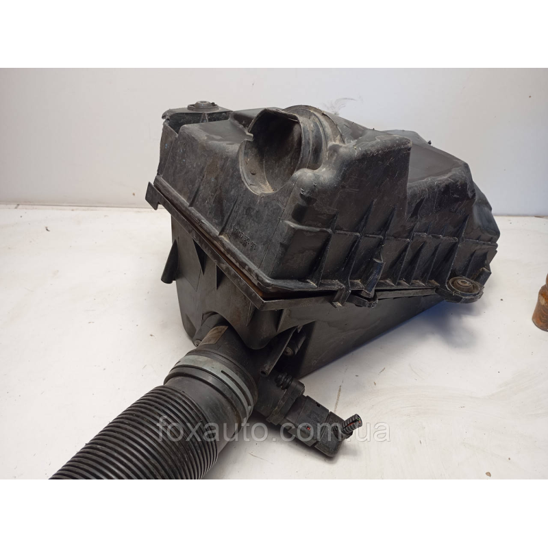 Корпус повітряного фильтра оригінал Skoda Octavia 1j0129614a