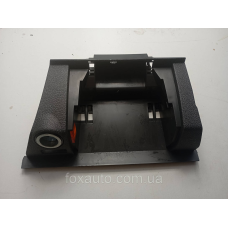 Корпус попільнички оригінал Volkswagen Caddy 2K1857961