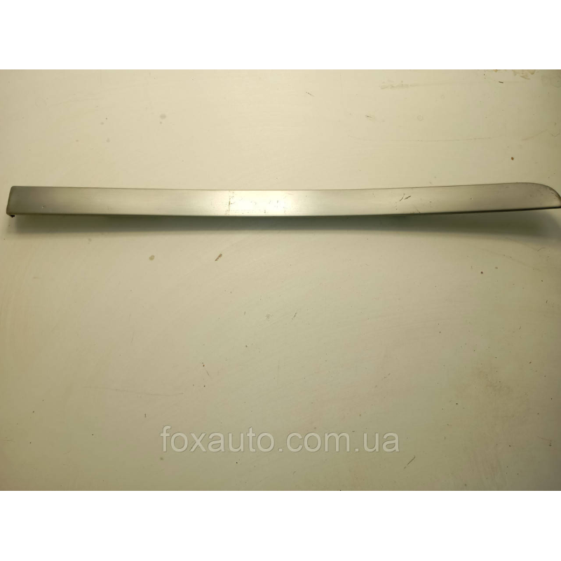 Накладка торпеди оригінал Volkswagen Caddy 1T1858415C Накладка торпеди оригінал Volkswagen Caddy 1T1858415C