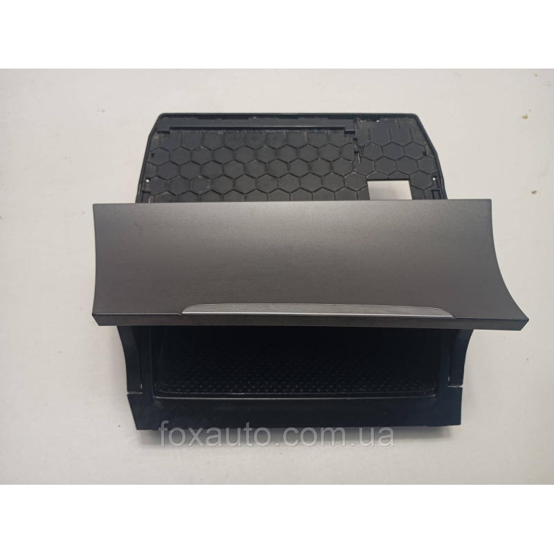 Попільничка оригінал Golf 7 5G1863391 Попільничка оригінал Golf 7 5G1863391