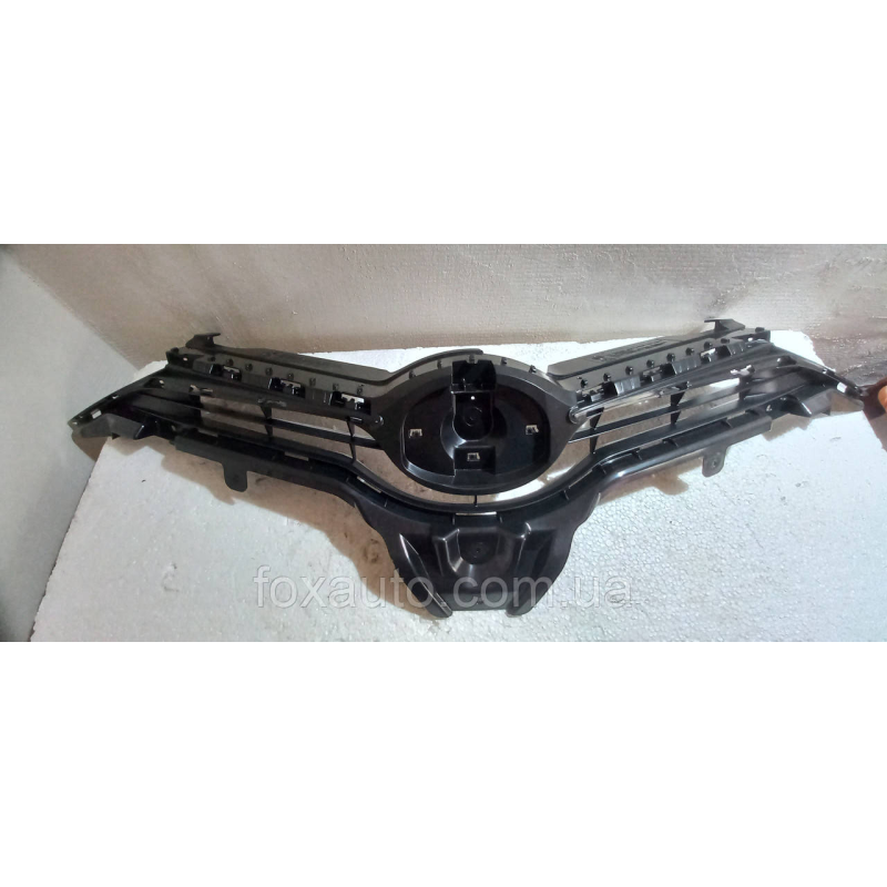 Решетка радиатора TOYOTA AURIS II 2 53114-02380 оригинал