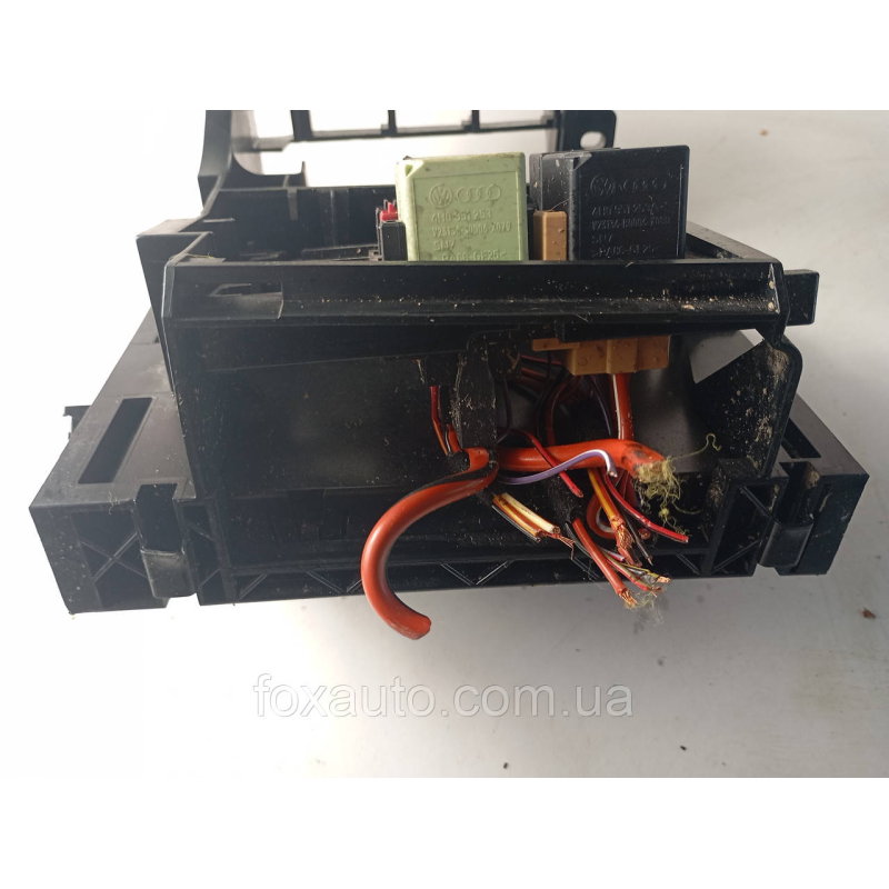 Блок комфорту оригінал Volkswagen Golf 1K0937086M Блок комфорту оригінал Volkswagen Golf 1K0937086M